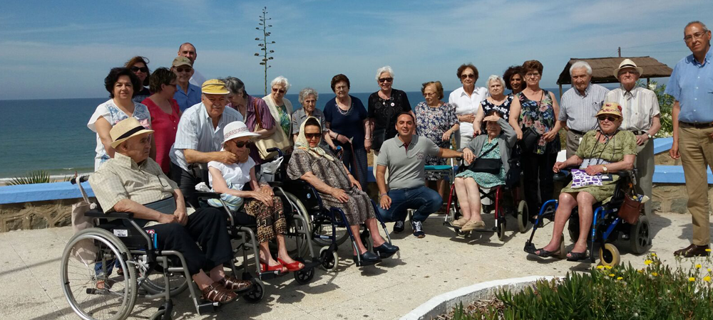 Los mayores de FUNDOMAR Bermejales visitan Matalascañas